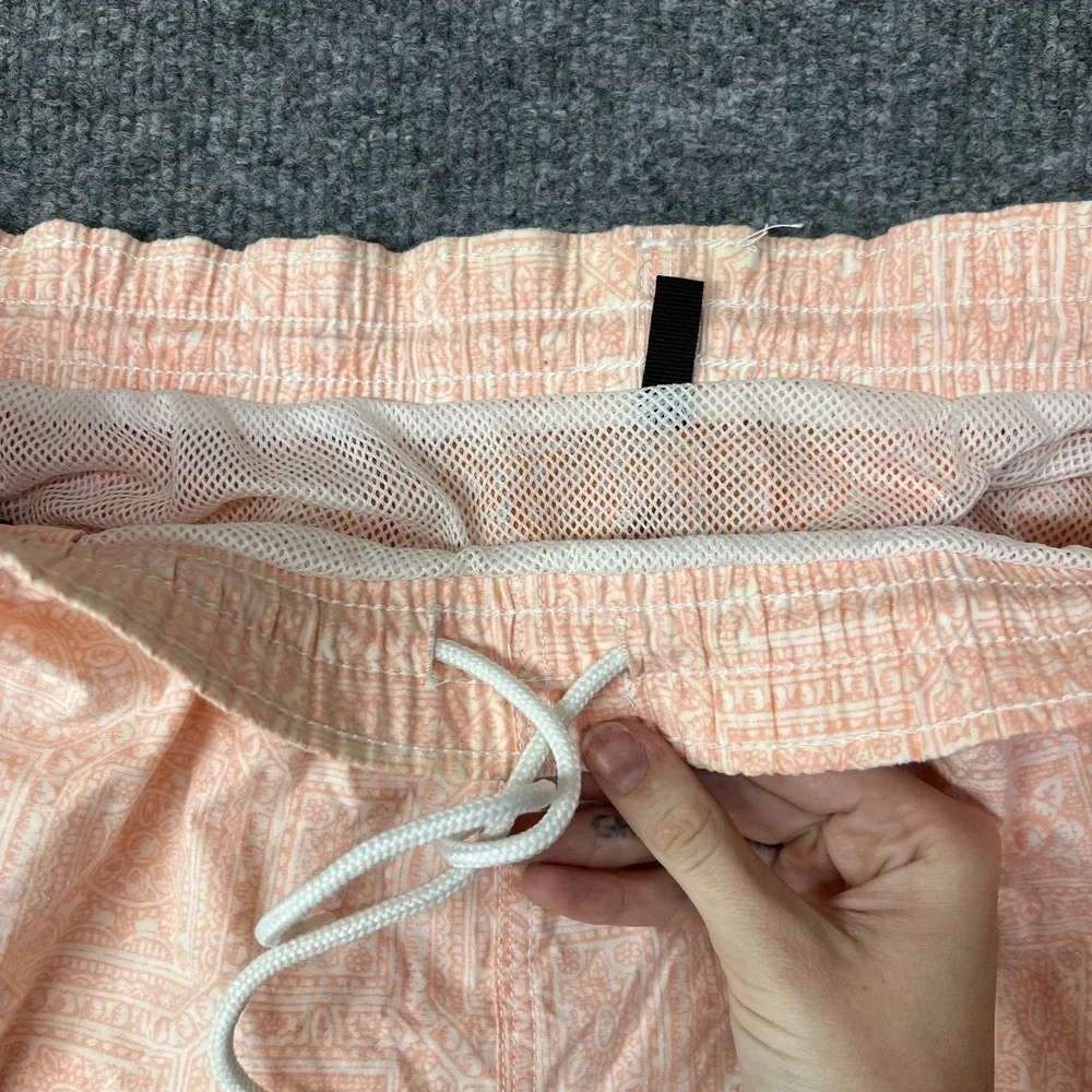 Nautica Swim Shorts Men's XL Pink Mesh‎ Lined Medallion Print Drawstring - W40